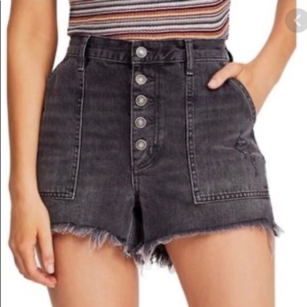 Free People Night Fall Denim Shorts. Size 24 NWT